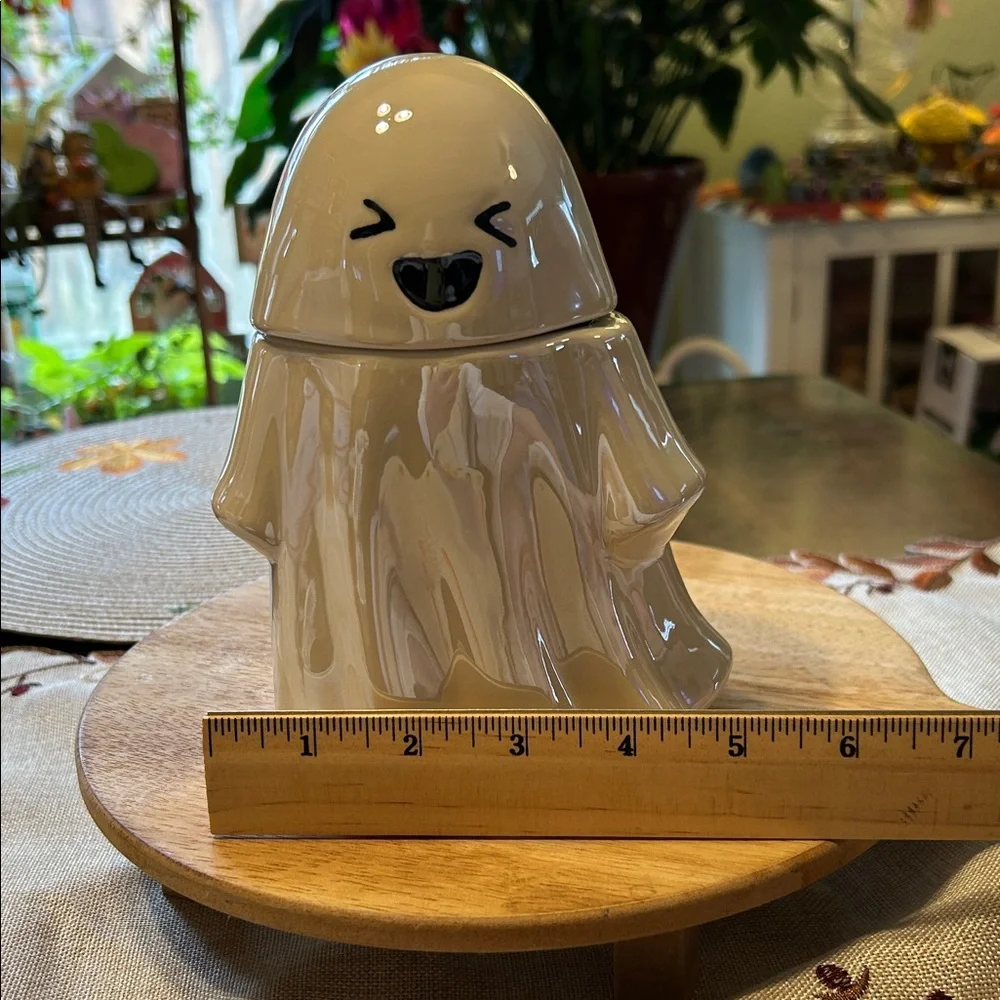 Smiling Ghost Mini Treat Jar NWT 19.6 Oz. Iridescent Finish 100% Earthenware